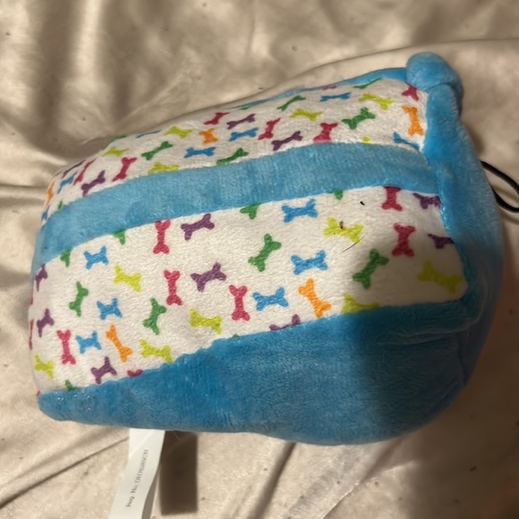 Happy birthday cake slice dog toy - Picture 3 of 5